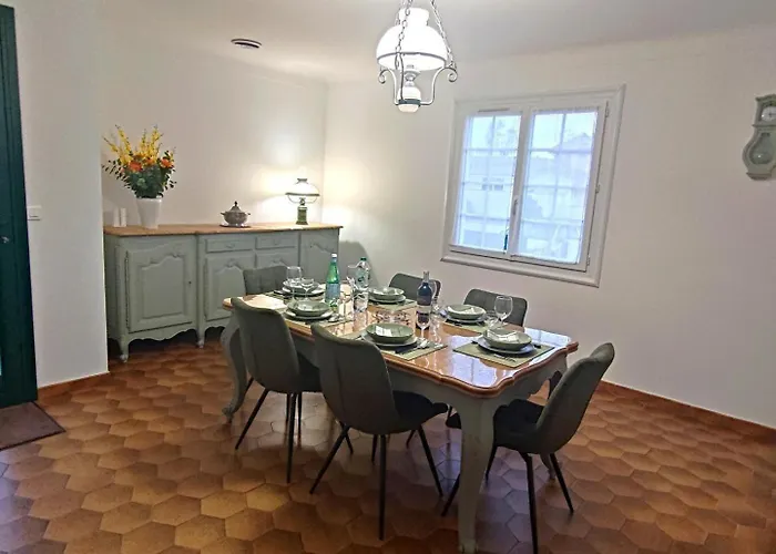 Petit Du Nougues Holiday home *
